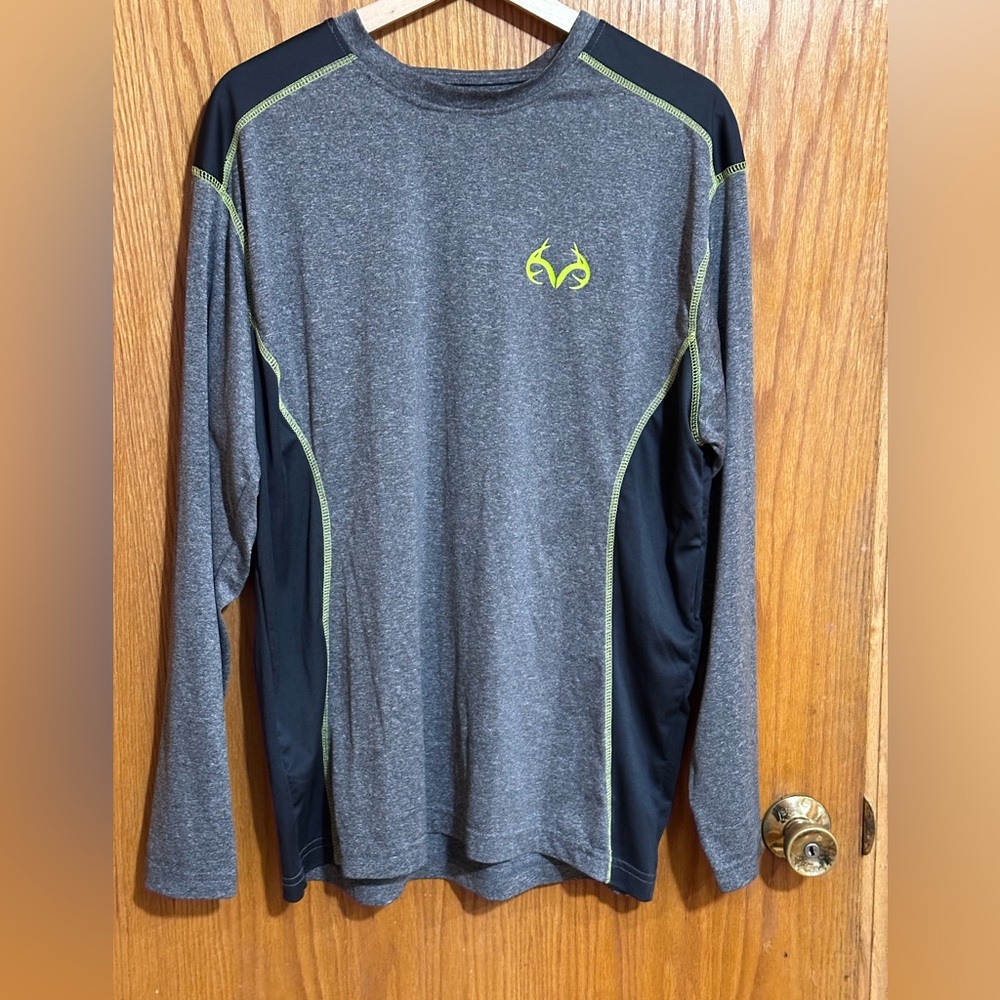 Realtree men’s long sleeve‎ shirt sz large